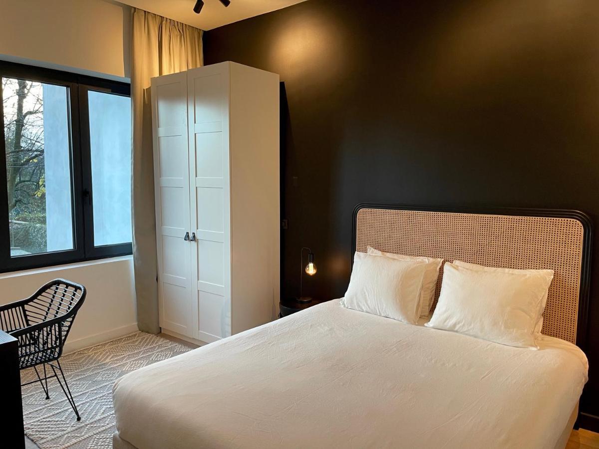 3 Bedroom Art-Nouveau Apartment With Free Parking Gent Bagian luar foto